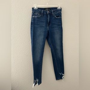 Womens skinny raw hem denim